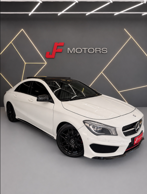 Mercedes-Benz CLA 250 Sport branca